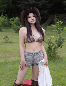欧美成人H版泰山134-厨房挺进美妇市长雪臀
