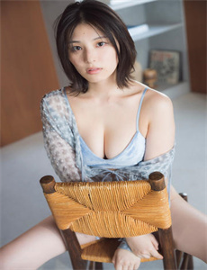 国产漂亮白嫩美女在线观看-双子神偷2国语高清