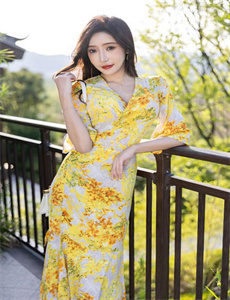 5252se-25岁女高中生未增删翻译中文翻译英语妮可